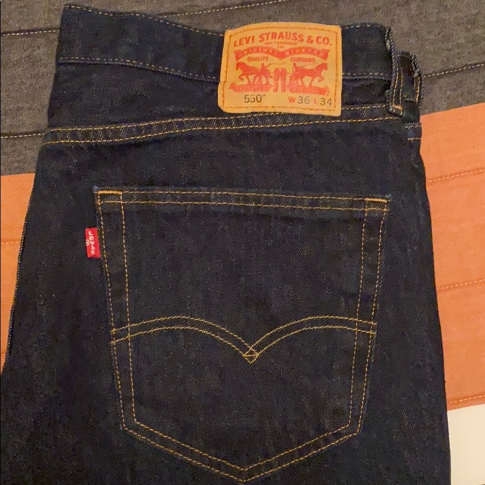 NWOT Levi’s 550 Relaxed fit jeans